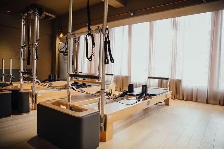How To Choose the Right Pilates Reformer for Your Studio